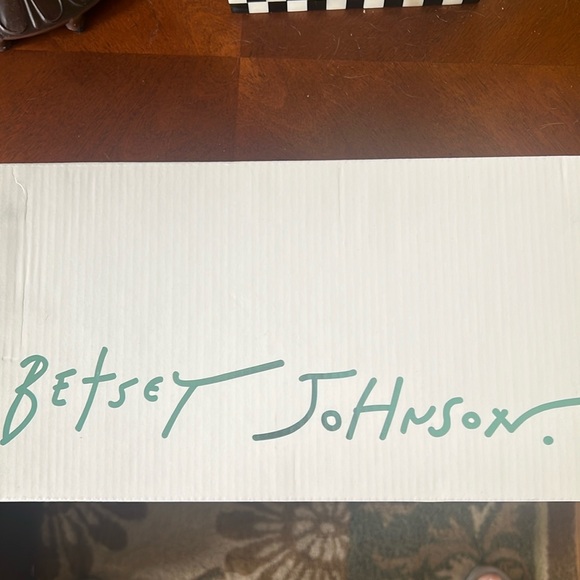 Heels - Picture 6 of 6